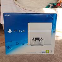 PlayStation 4 White 