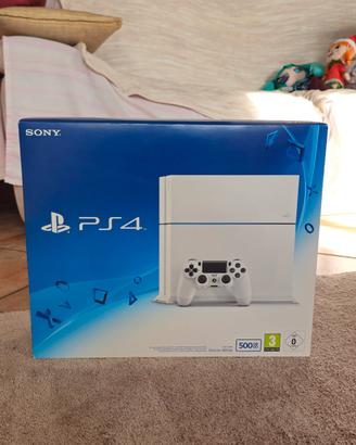 PlayStation 4 White 