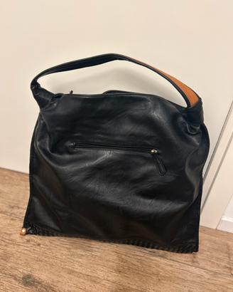 Borsa a spalla nera