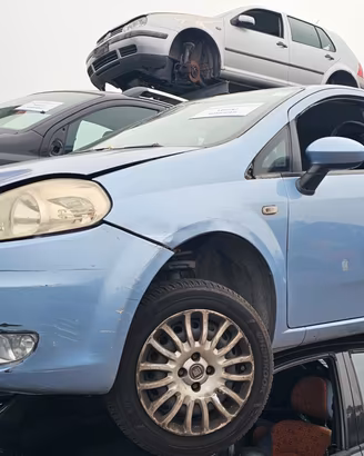 Fiat grande punto ricambi usati vettura rottamata