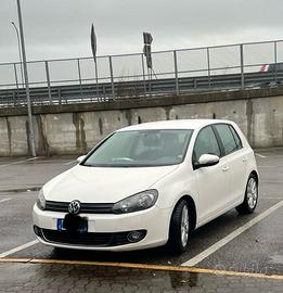 auto golf  2010 tsi benzina buone condizione