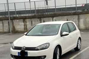 auto golf  2010 tsi benzina buone condizione