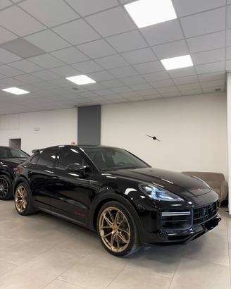 Porsche Cayenne Coupé 4.0 Turbo GT