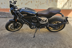Ducati SCRAMBLER 800