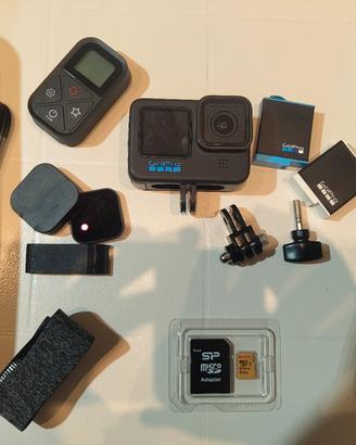 GoPro Hero 10 Black + Accessori
