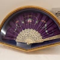 Ventaglio in madreperla pitturato a mano