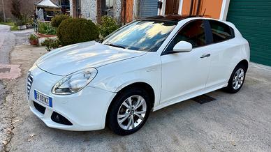 Alfa Romeo Giulietta 1.6 JTDm-2 105 CV Distinctive