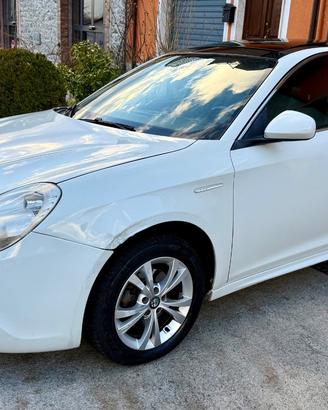 Alfa Romeo Giulietta 1.6 JTDm-2 105 CV Distinctive