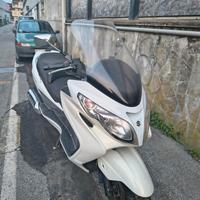 Burgman AN 400 anno 2013