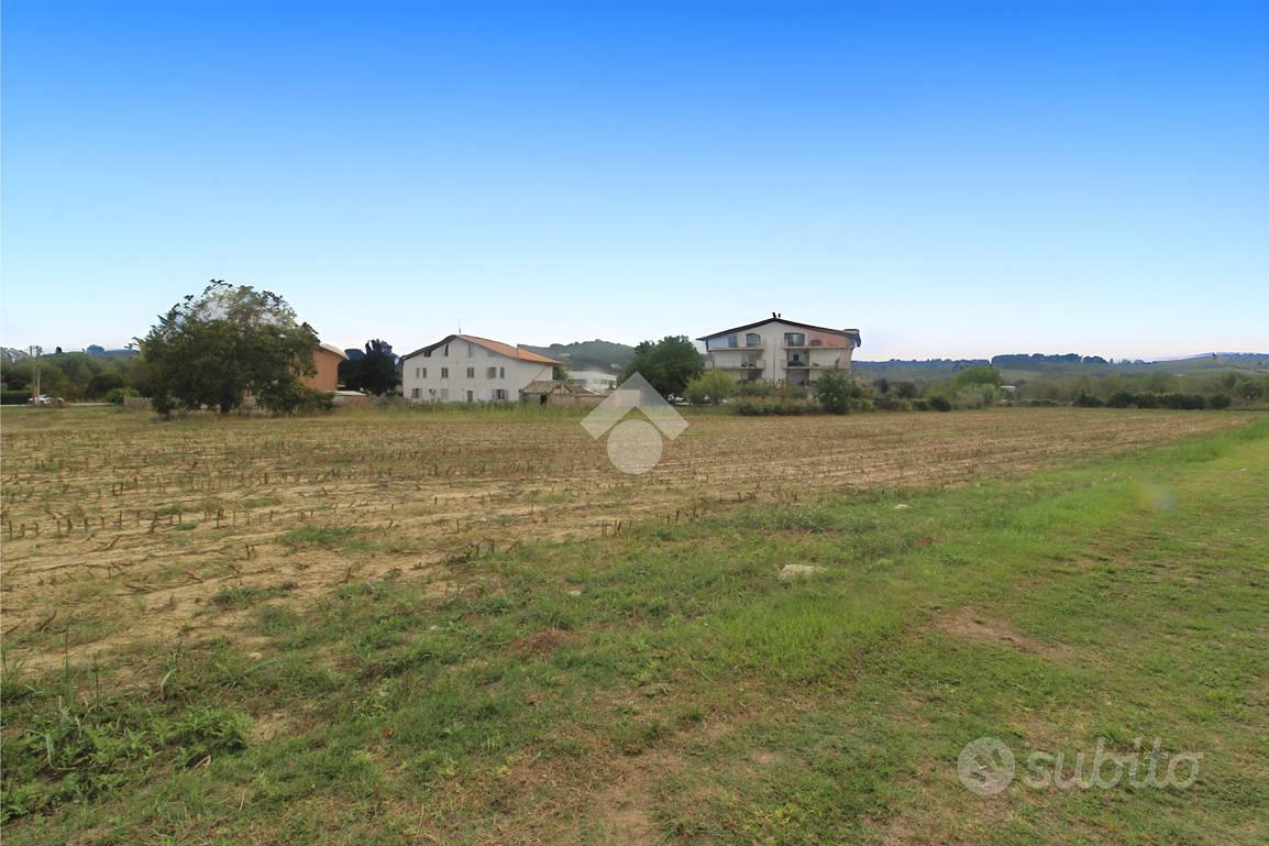 TER. RESIDENZIALE A COLLECORVINO - Vista 2