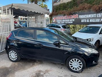 Ford Fiesta 1.6 TDCi 90CV 5 porte DPF Titanium 200