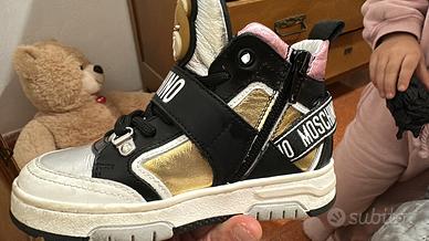 Scarpe bimba Moschino N28