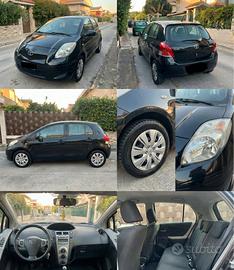 Toyota Yaris II 1.3 - 2009