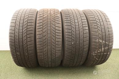 Gomme Continental 225 45 18 inverno