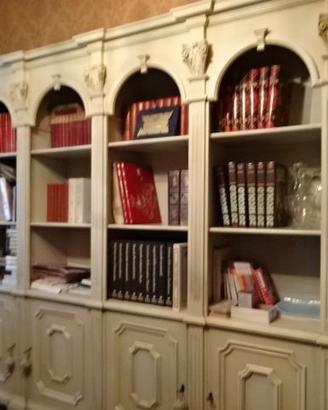 LIBRERIA IN STILE CLASSICO