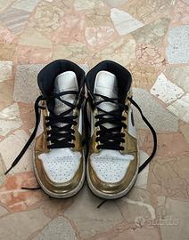 Air Jordan 1 Mid Metallic Gold Black White