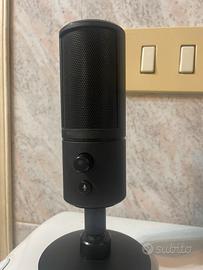 Razer Seiren X Microfono a Condensatore