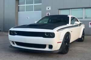 Dodge challenger 5.7 v8 hemi