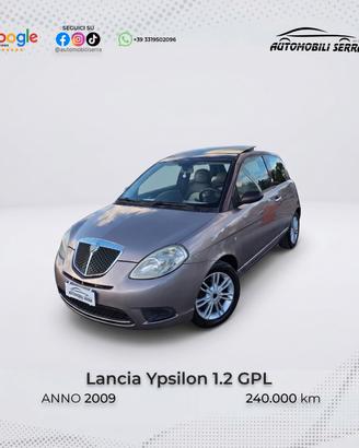 Lancia Ypsilon 1.4 Argento Ecochic GPL