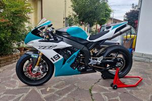 Yamaha r1 2004
