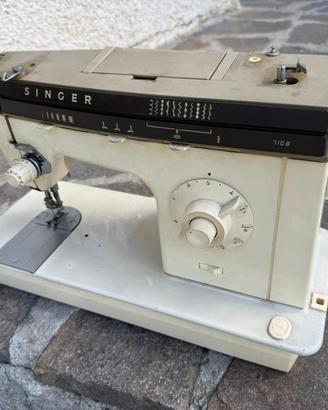 Macchina da cucire Singer 7108