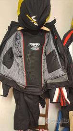 abbigliamento da moto