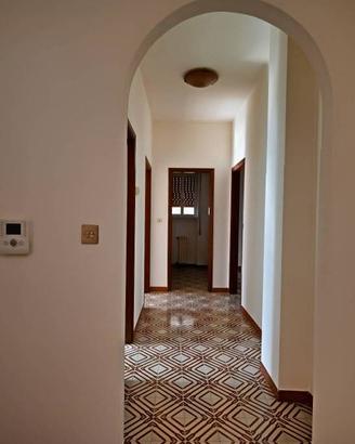 Appartamento di 111 m² con 3 locali e box auto a P