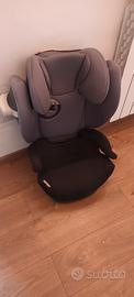Seggiolone auto per bambini marca cybex.