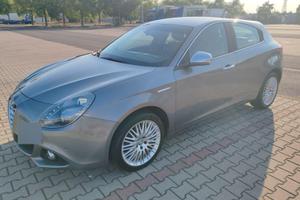 Alfa Romeo Giulietta 1.6 105cv Exclusive tagliand.