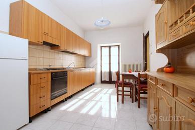 3 LOCALI A VILLAR PEROSA