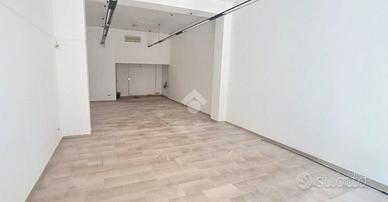 NEGOZIO A BARLETTA