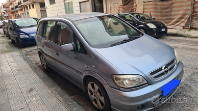 Opel zafira 2.2