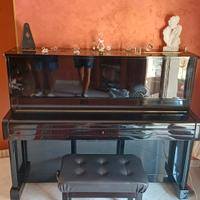 Pianoforte a muro Yamaha
