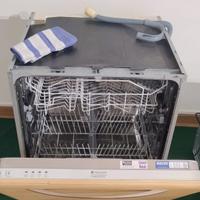Lavastoviglie hotpoint Ariston ad incasso