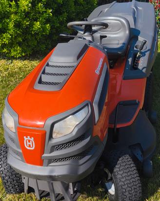 trattorino tagliaerba 