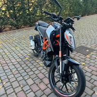 Ktm duke 125