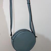 Mini borsa rotonda, stile minimal e versatile