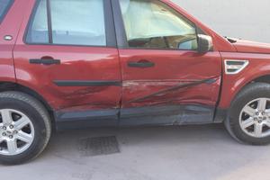 Land Rover Freelander 2 incidentato