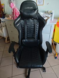 sedia gaming Trust GTX 