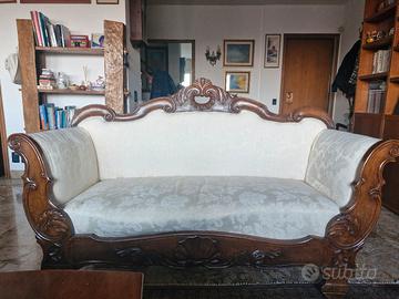 2 divani antichi gemelli stile barocco