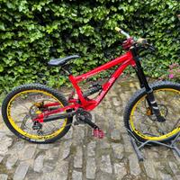 Commencal Supreme DH