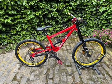 Commencal Supreme DH