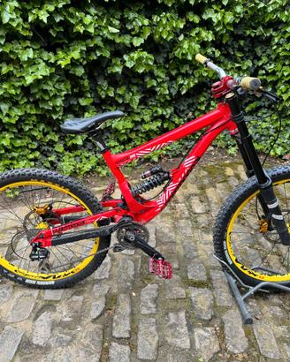 Commencal Supreme DH