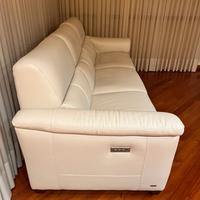 Divano Relax Natuzzi in vera pelle pieno fiore