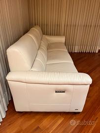 Divano Relax Natuzzi in vera pelle pieno fiore