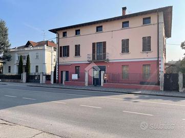 NEGOZIO A BAGNOLO MELLA