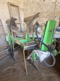 Aratro bivomere vittone