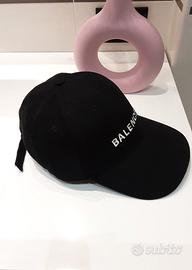 Cappello Balenciaga