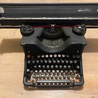 Macchina da scrivere