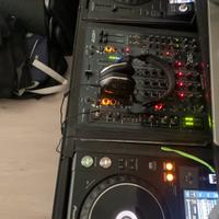 Mixer e lettori Pioneer Xdj Mk2 con casse Krk